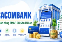 Ảnh thumbnail Sacombank với app ngân hàng, thẻ, tiền xu, checklist và biểu tượng bảo mật